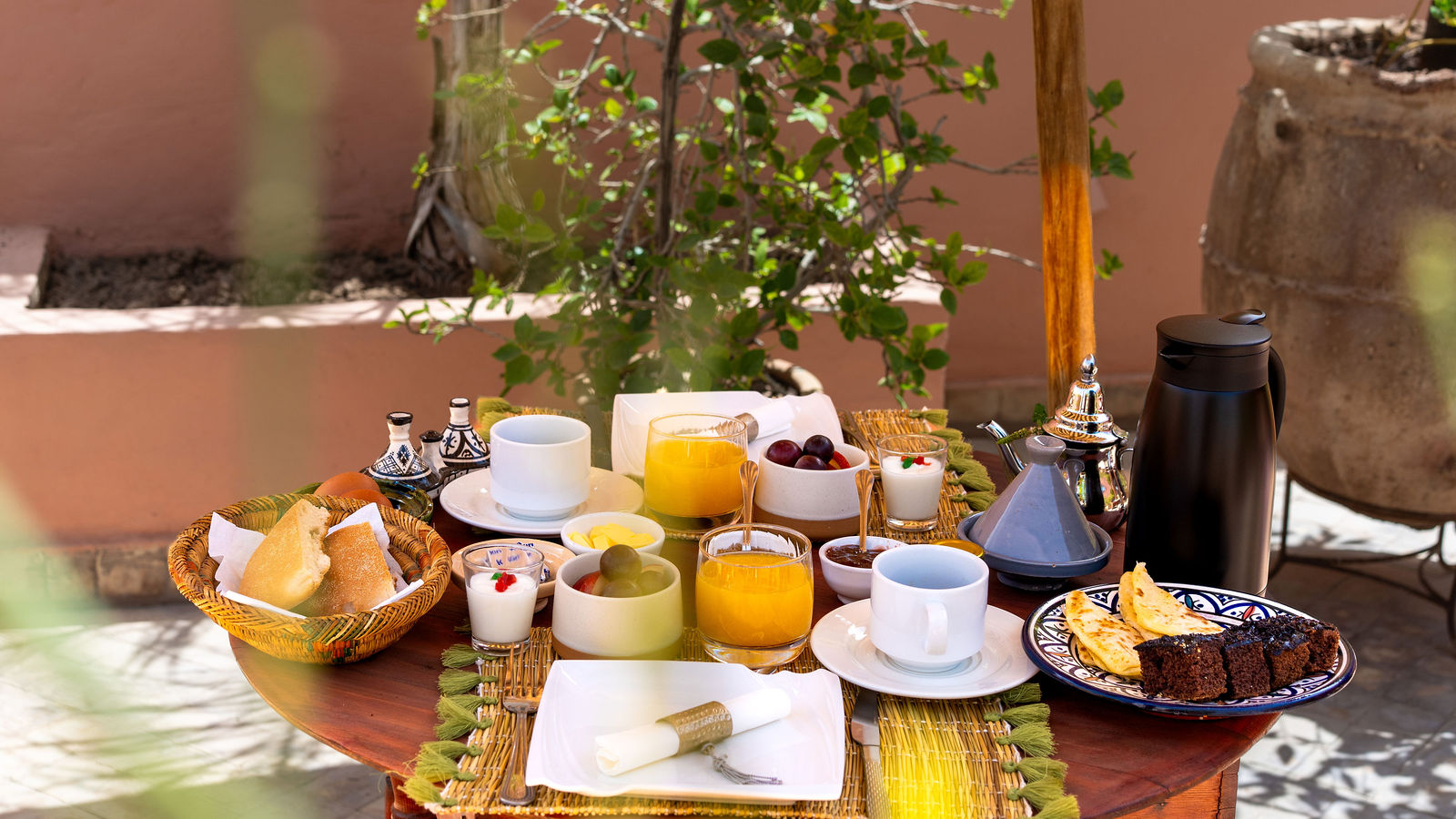 Table de petit déjeuner maison